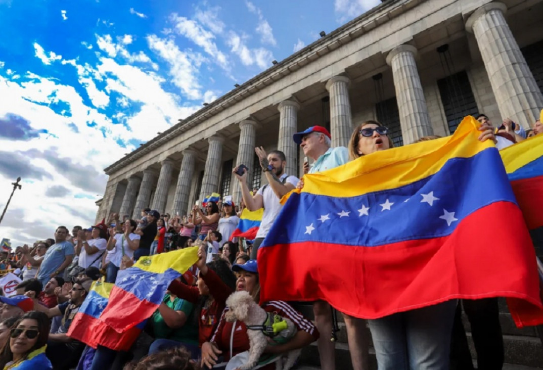imagen Argentina es el octavo país del mundo con más población venezolana