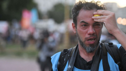 imagen Alerta por trabajadores de prensa heridos durante la represión frente al Congreso 