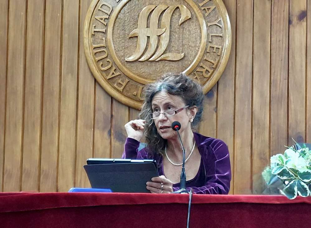 imagen "No es nuevo que las mujeres escribamos, lo nuevo es que nos tomen en serio"