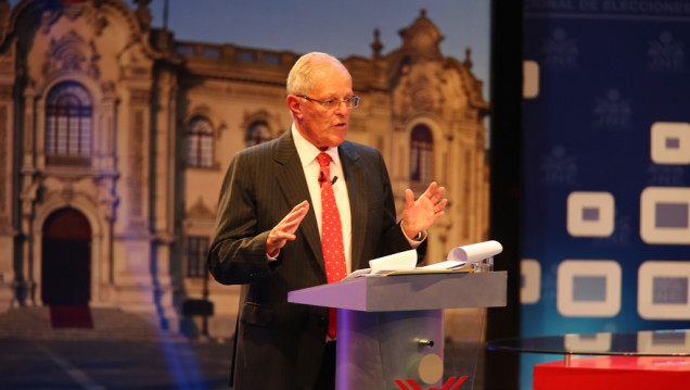 imagen Kuczynski roza el triunfo en las elecciones de Perú