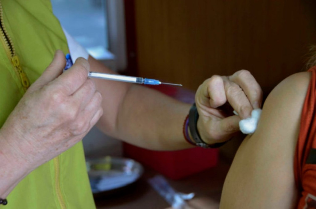 imagen No pedirán autorización a los padres para vacunar en las escuelas