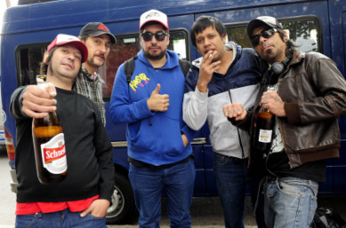 imagen Vuelve el punk rock, vuelve 2 Minutos