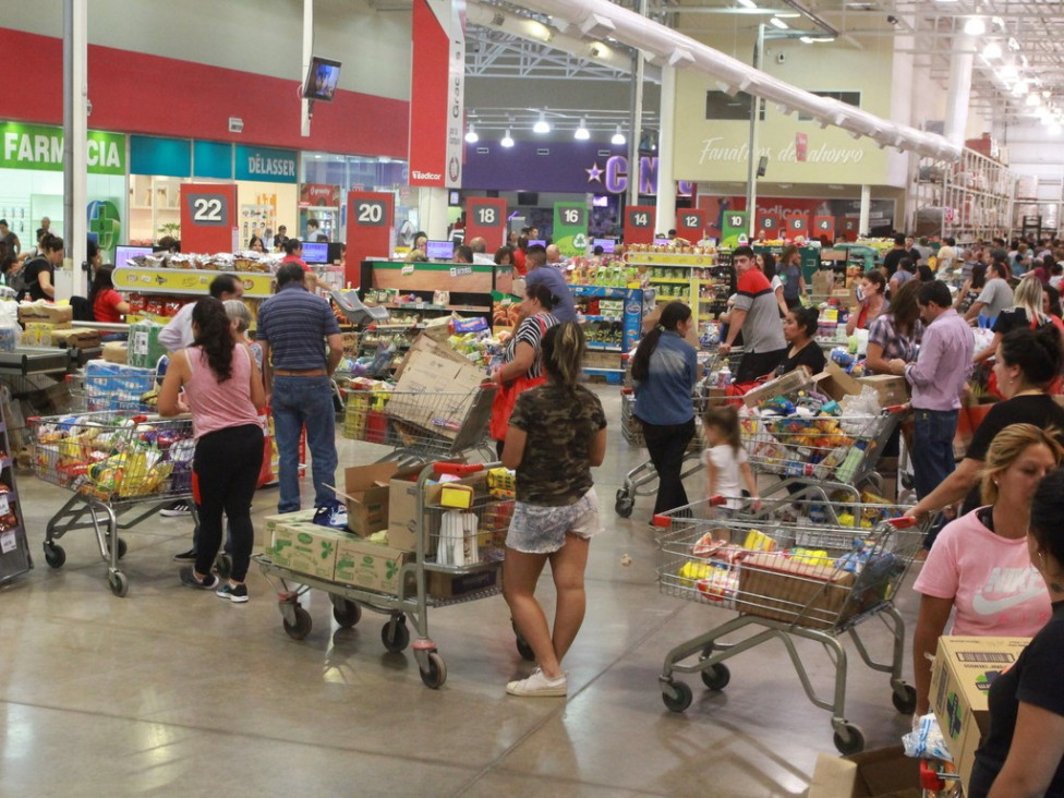 imagen Para cubrir lo básico, una familia de clase media necesita $ 69.500