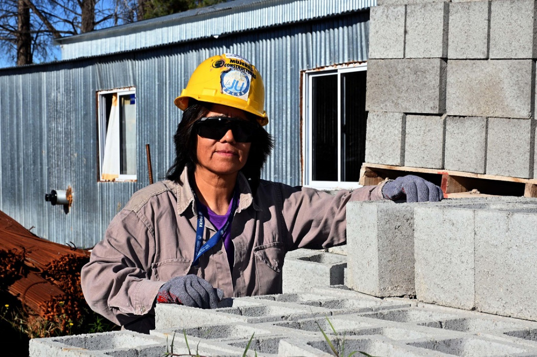 imagen Maestras de obras mayores: trabajadoras de la construcción cuentan su experiencia laboral