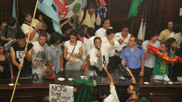 imagen Fuertes manifestaciones contra  la Minera San Jorge  
