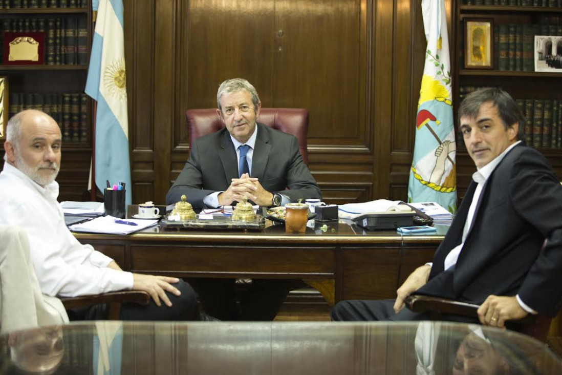 imagen  Bullrich avanza en crear la Cédula Escolar Federal