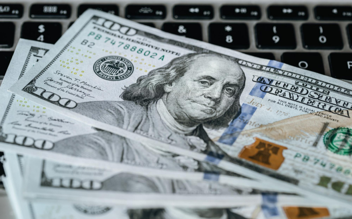 imagen La dolarización, los tiempos de Milei y un debate con final abierto