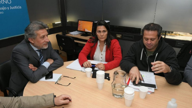 imagen El Gobierno ofreció al SUTE el 6,5% de aumento para diciembre 