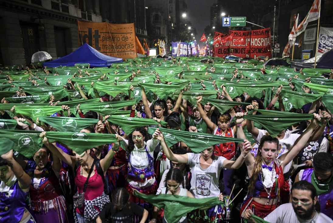 imagen Amnistía advierte el costo de la retirada: la retracción del Estado obstaculiza el acceso al aborto