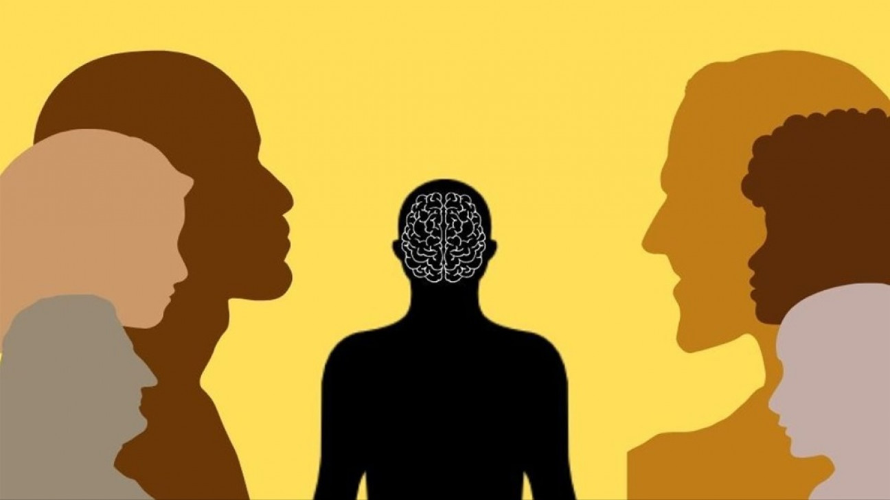 imagen En las IA predominan sesgos de género y raciales porque así son entrenadas
