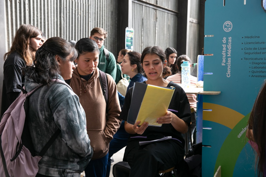 imagen Ocho de cada diez jóvenes quieren seguir estudiando tras la secundaria, pero solo la mitad lo hace