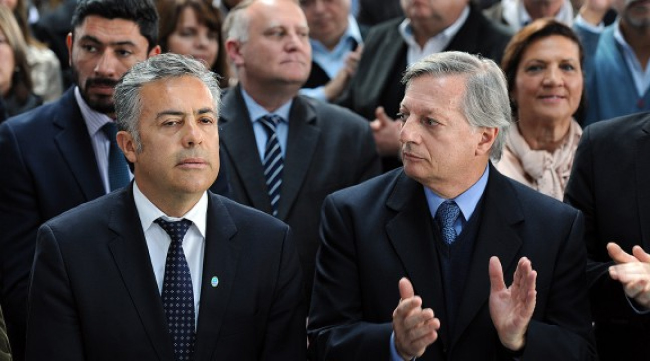 imagen Tarifazo: ocho gobernadores respaldan a Macri