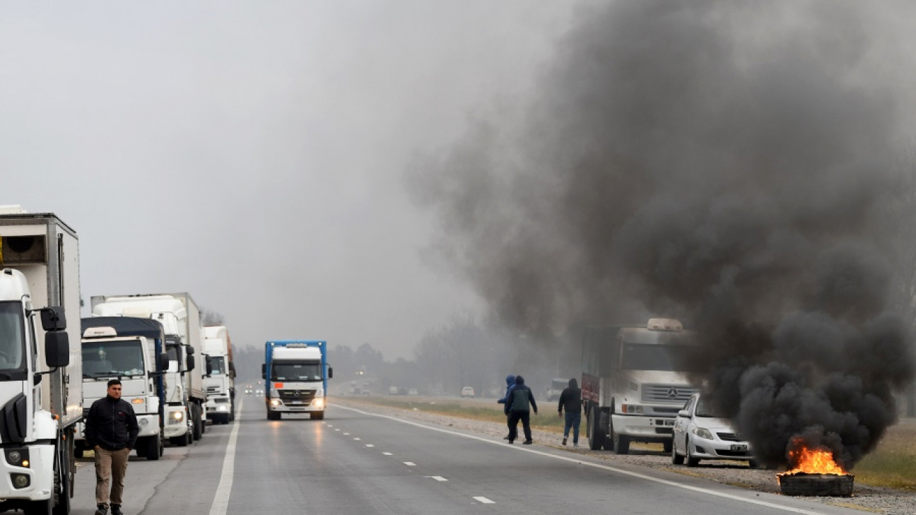 imagen Paro del campo: cese de comercialización y protestas por el rumbo económico del país