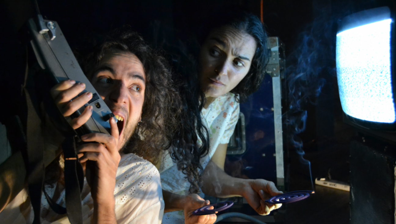 imagen Vuelve el Elenco de Teatro de la UNCUYO con "Tercero incluido"