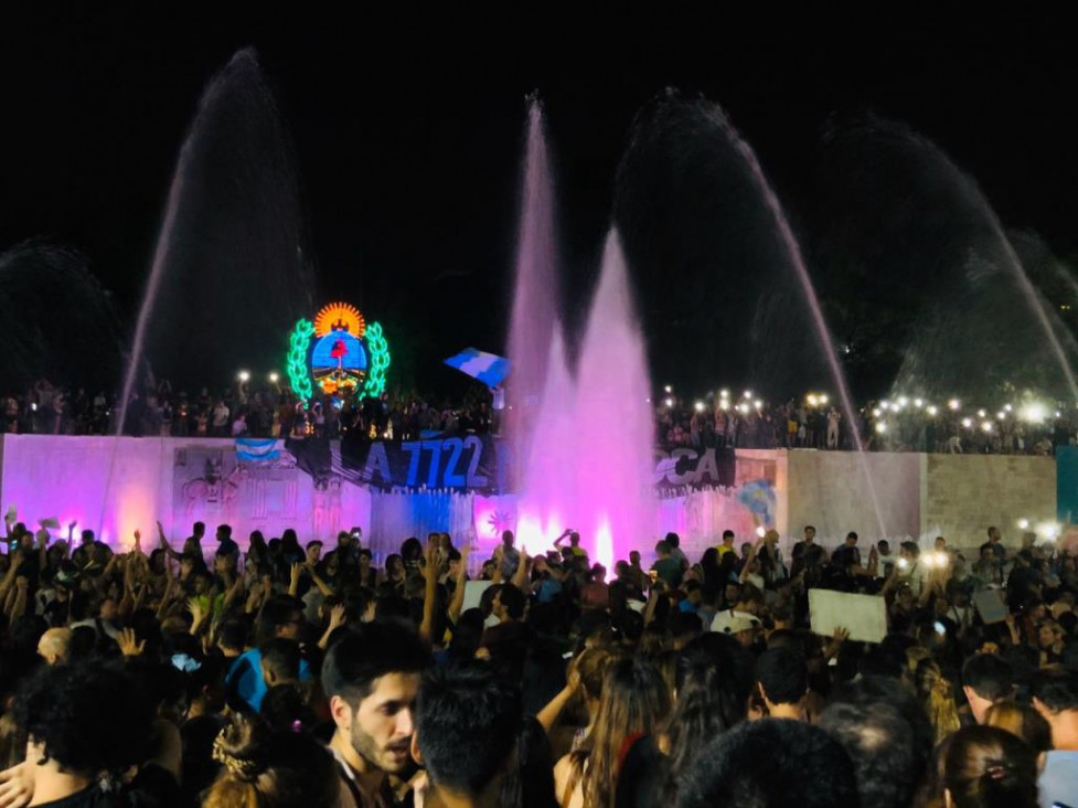imagen Miles de personas y un solo reclamo a favor de la ley 7722
