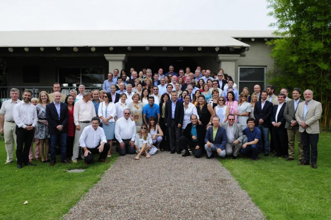 imagen Cornejo se reunió con embajadores para promocionar la provincia