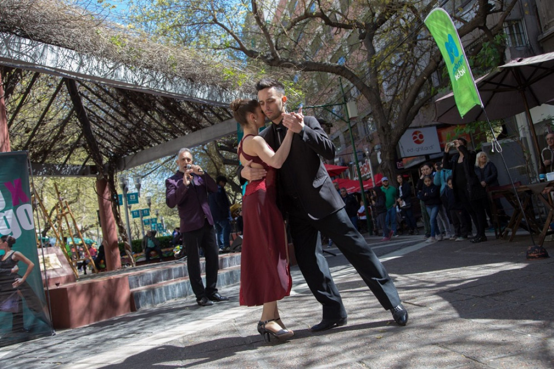 imagen La juventud impulsa al tango, que resurge con nuevas formas de expresión