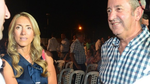 imagen Cobos volvió a nombrar a su novia como asesora del Senado