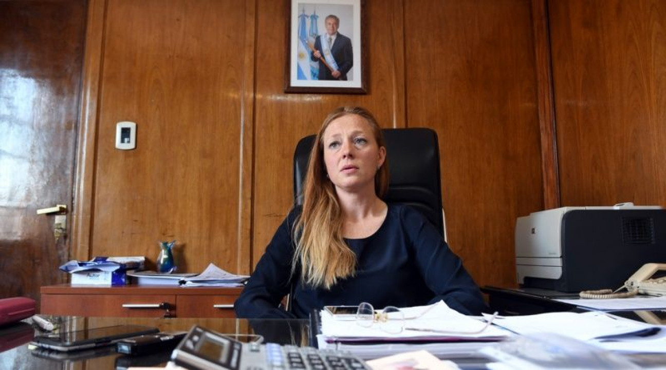 imagen Duras críticas del Gobierno a freno del endeudamiento