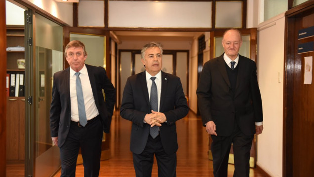 imagen Cornejo respaldó fuertemente los anuncios de Macri