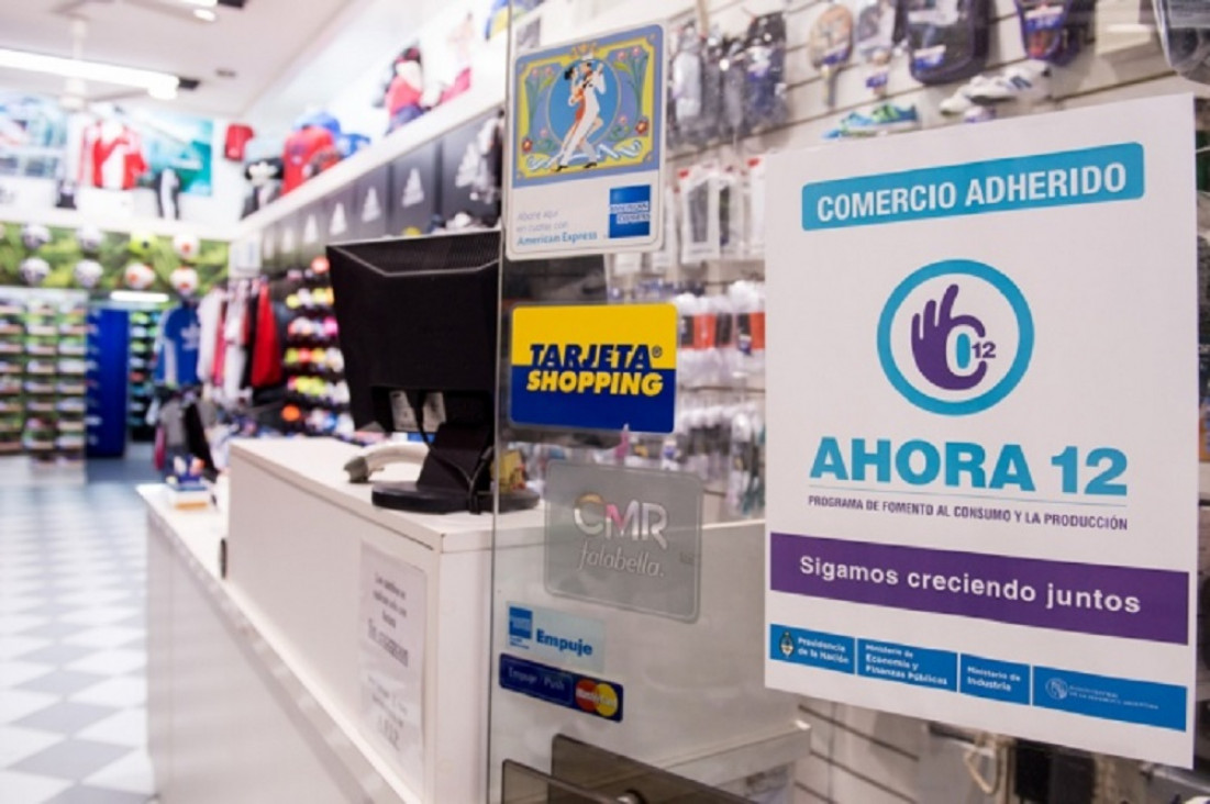 imagen Ahora 12: el Gobierno aumentó las tasas y será más cara la financiación con tarjetas de crédito 