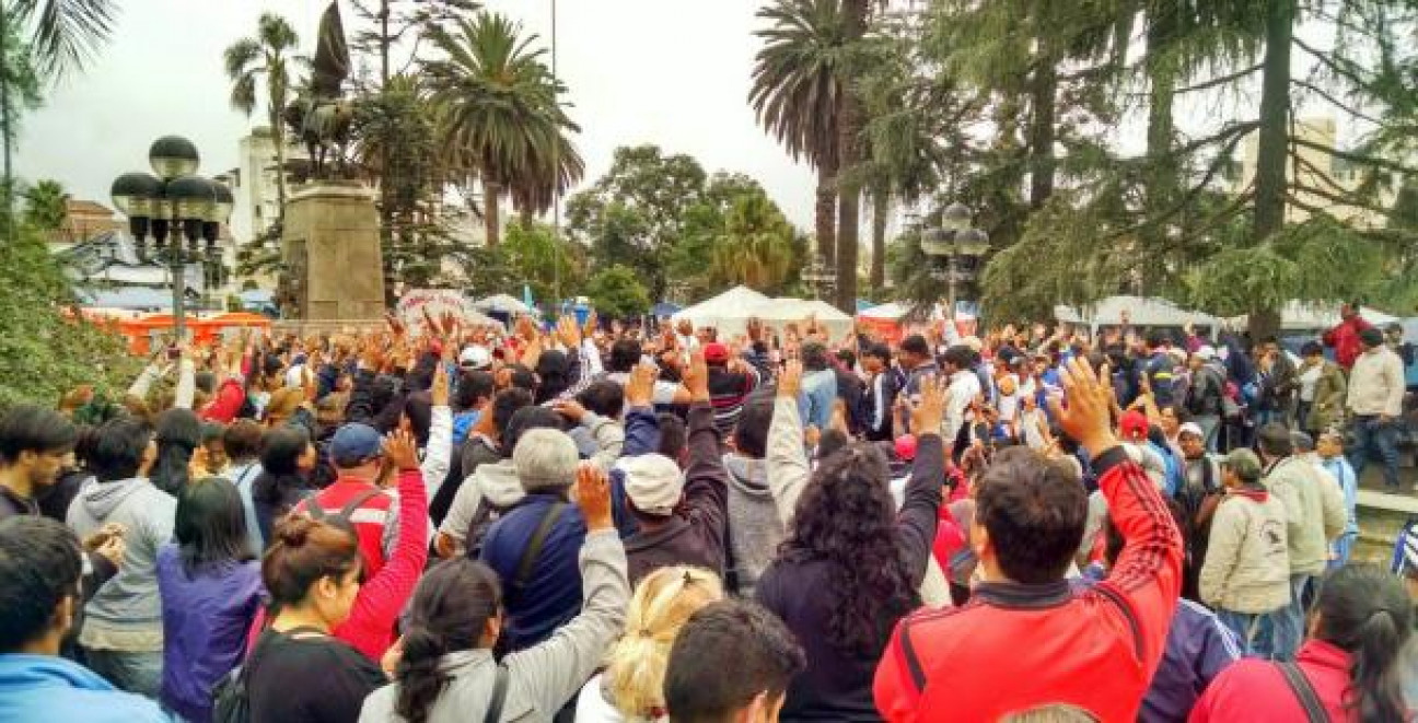 imagen Jujuy: luego de 51 días, Tupac Amaru retira sus carpas
