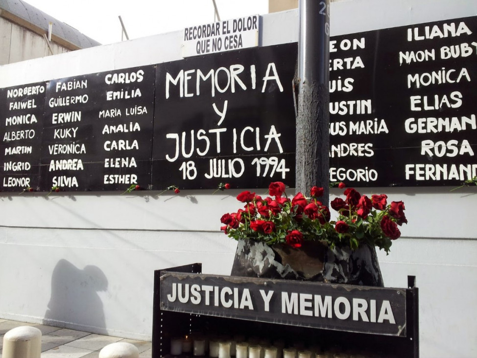 imagen AMIA, a 28 años del atentado: reclamos de justicia y críticas al Gobierno