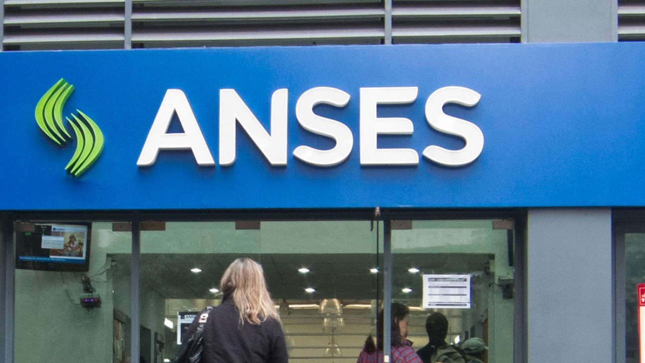 imagen Trabajo informal: quienes quieran recibir el refuerzo deberán inscribirse en la página de Anses 