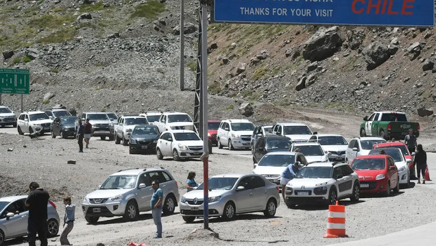 imagen Paso a Chile: sumaron más casillas de atención y se redujo el tiempo de espera 