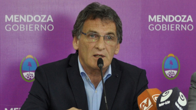 imagen El gobierno quiere encontrar a Maldonado "bien y pronto"