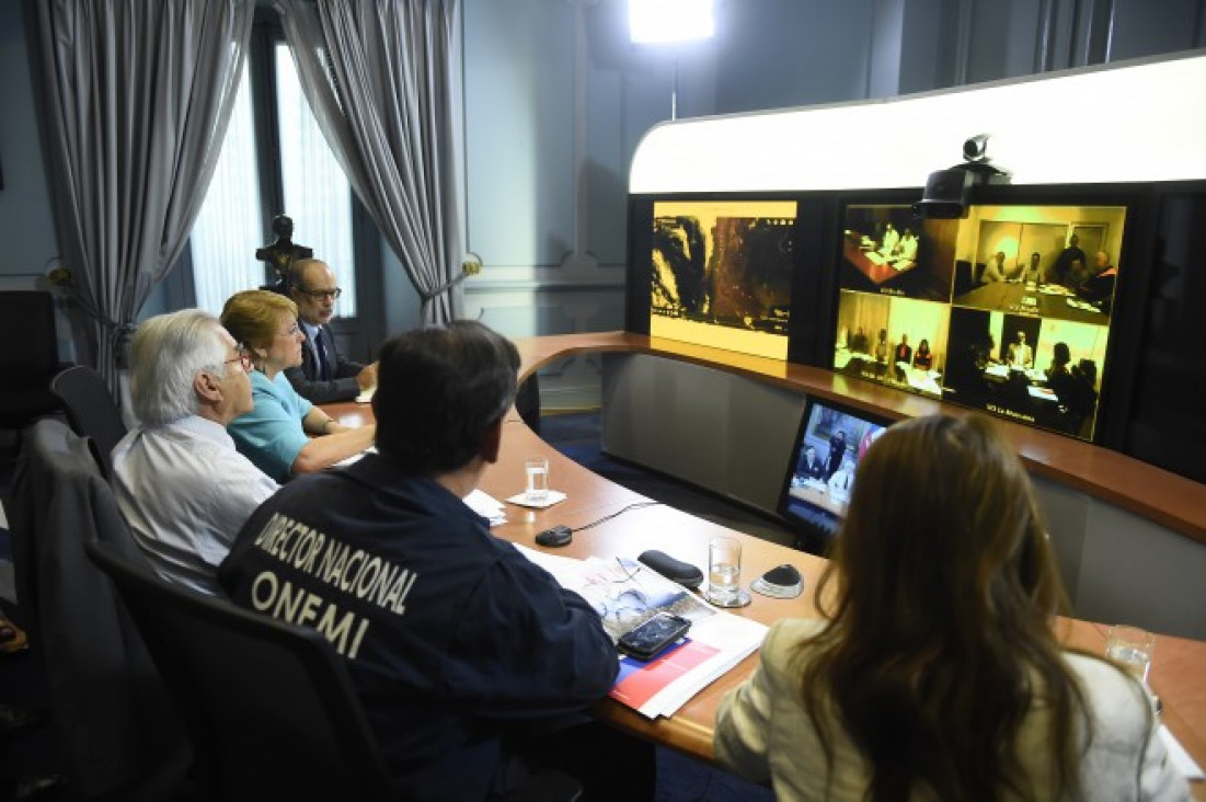 imagen Bachelet dijo que se van controlando los focos de fuego