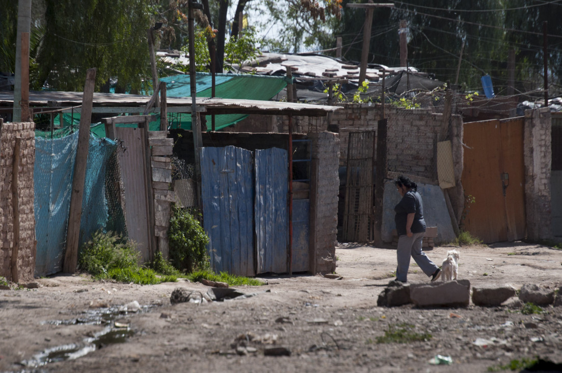 imagen Para la UCA, en casi un año hay 1,5 millones más de pobres