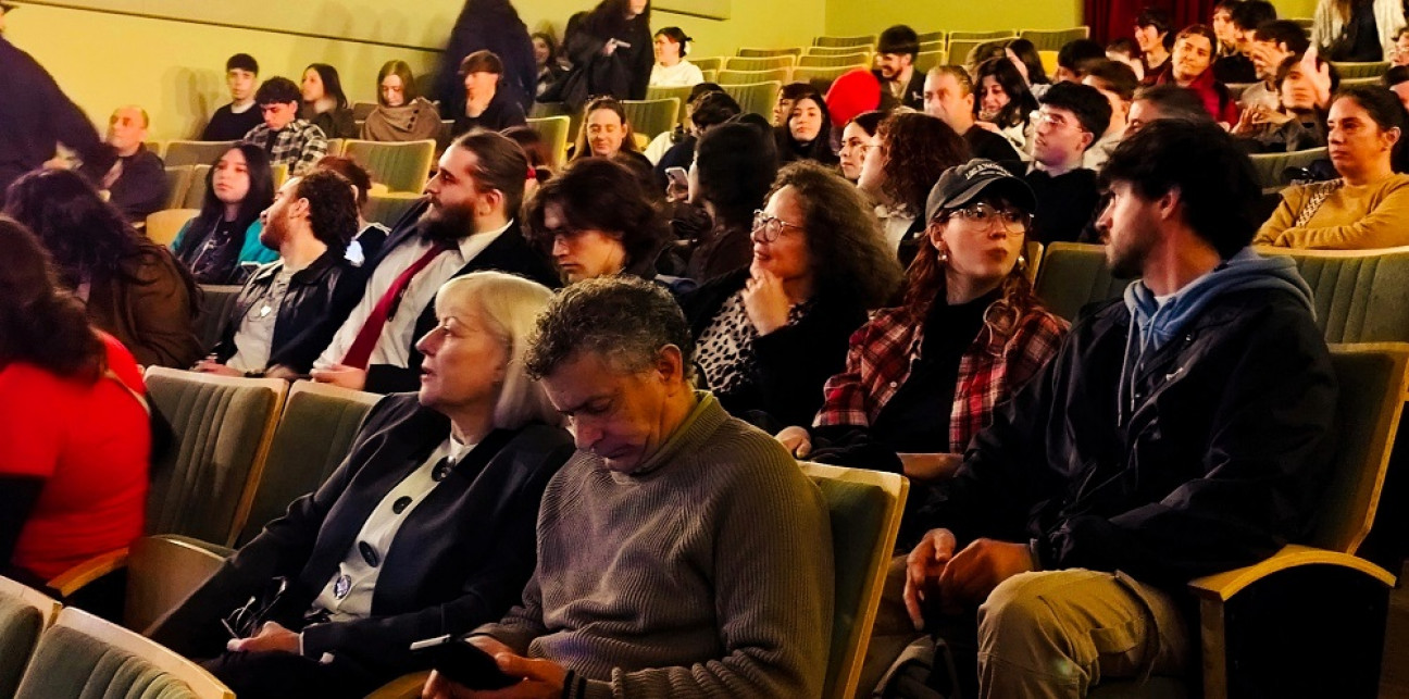 imagen Con ingeniosos cortes de cine argentino, estudiantes de la TUPA analizaron la producción audiovisual