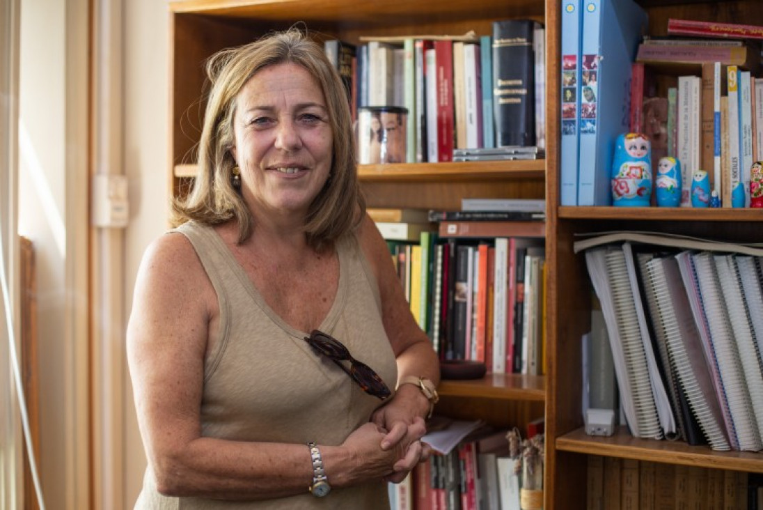 imagen Beatriz Bragoni ingresa oficialmente a la Academia Nacional de la Historia