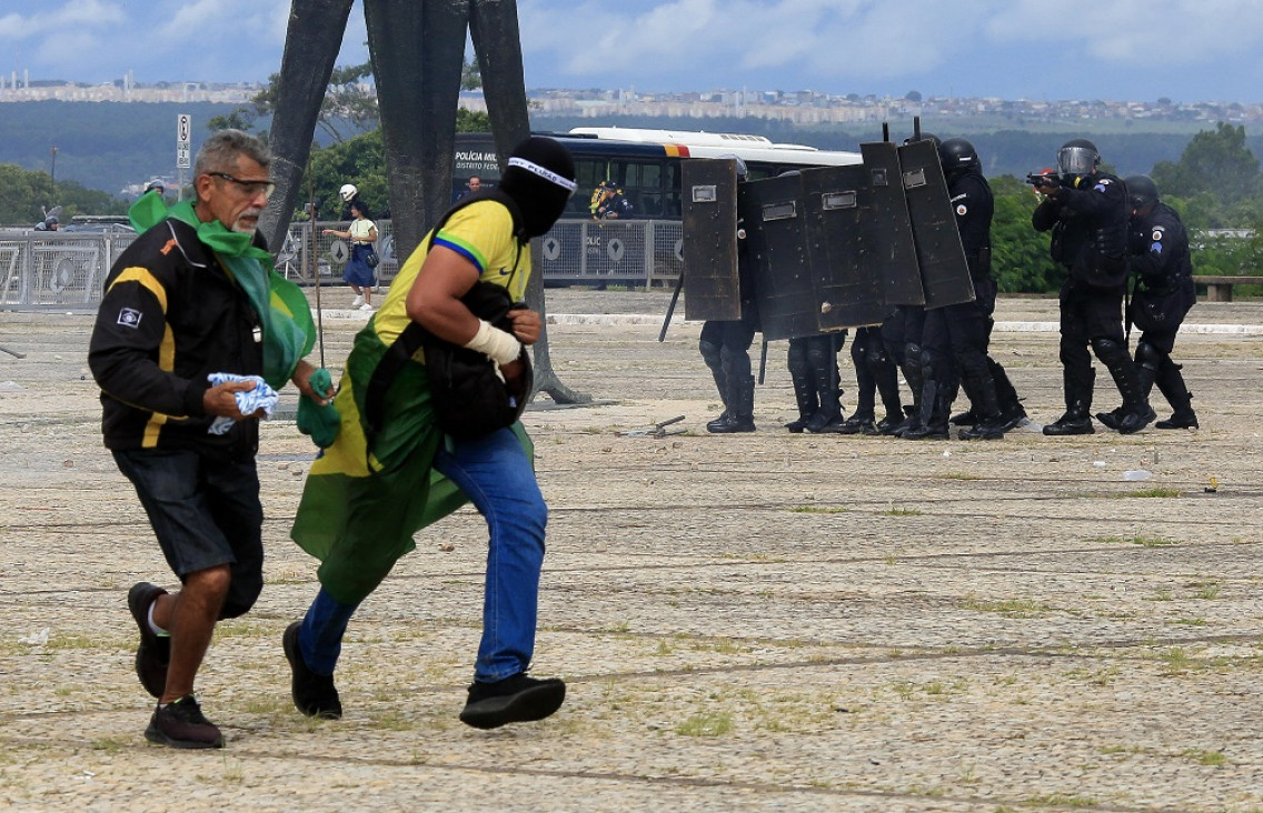 imagen Al menos 400 personas quedaron detenidas por invadir edificios públicos en Brasilia