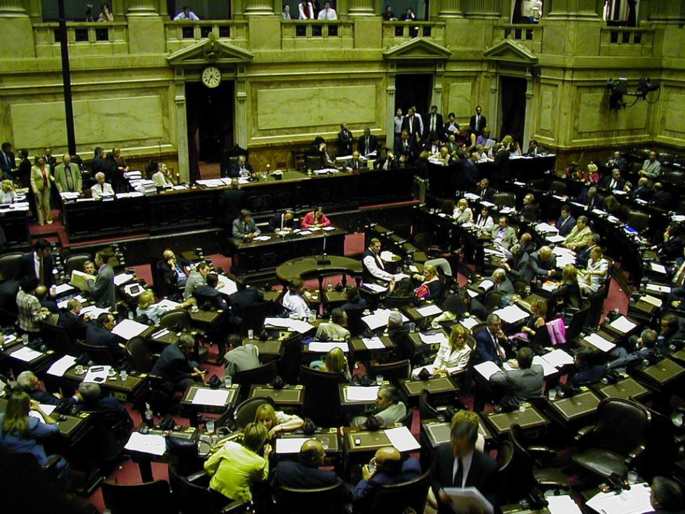 imagen La ley de elección de los merco-diputados quedó frenada en el Senado