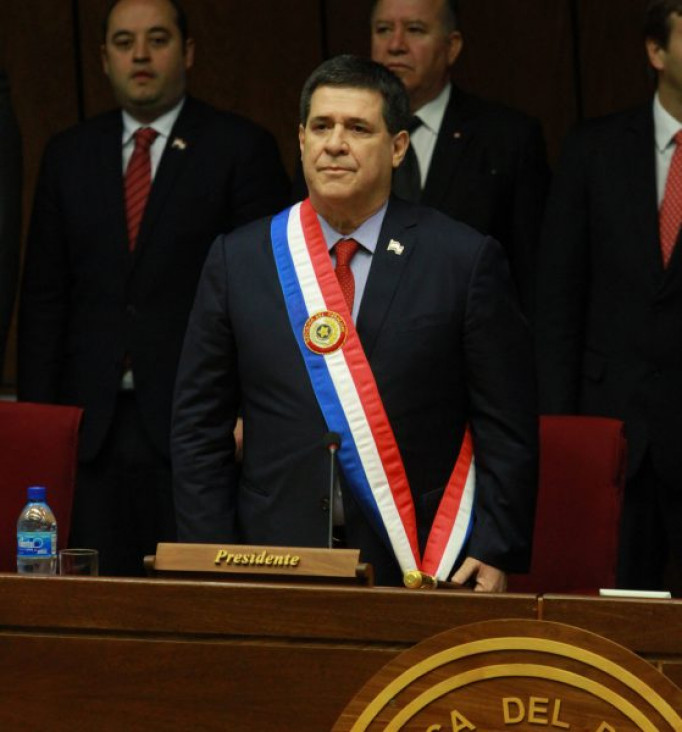 imagen Cartes renunció a la presidencia de Paraguay