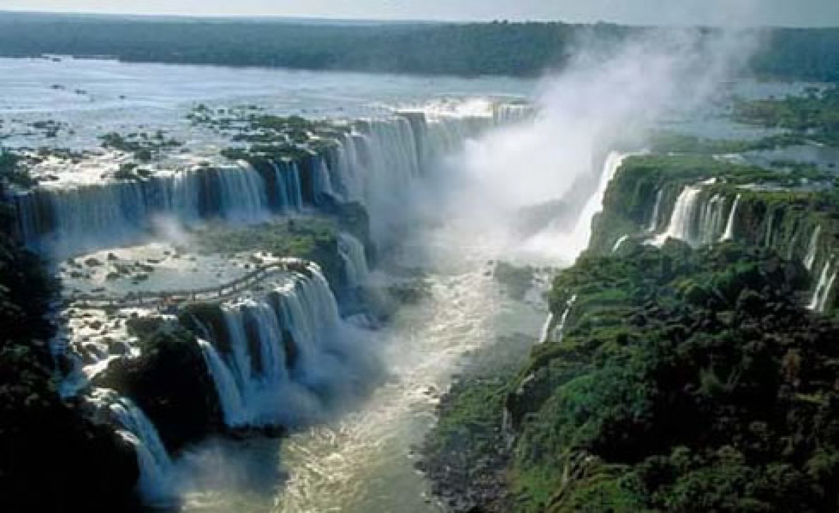 imagen Orgullo argentino: Las Cataratas del Iguazú son una de las siete Maravillas Naturales