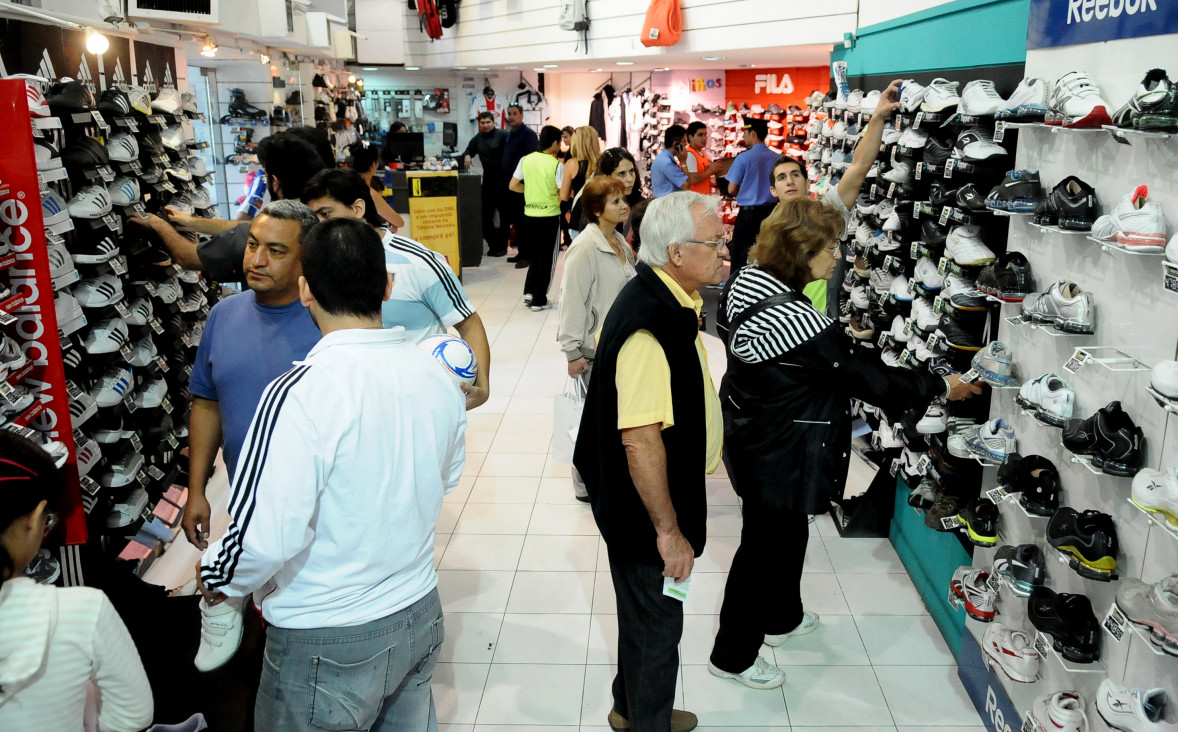 imagen Estos son los comercios que se prenden al horario corrido