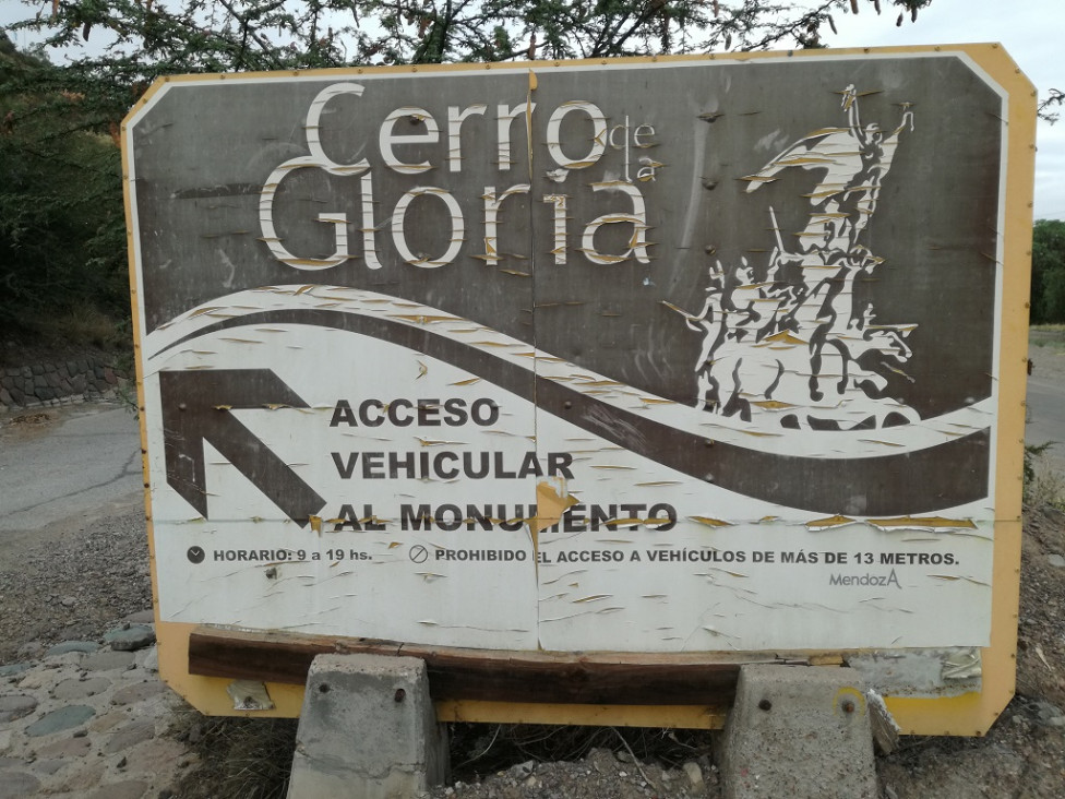 imagen El Cerro de la Gloria, ícono del deterioro y el abandono