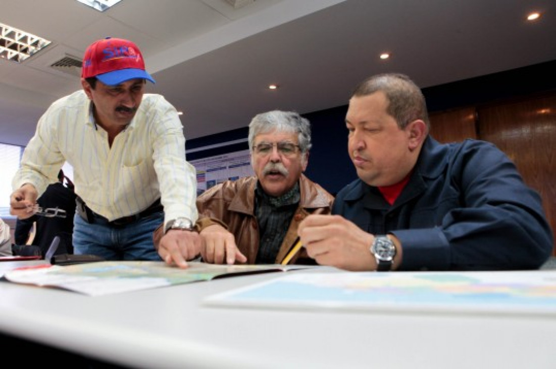 imagen Acuerdos Argentina - Venezuela: Julio De Vido anunció que PDVSA destilará hidrocarburos en el país