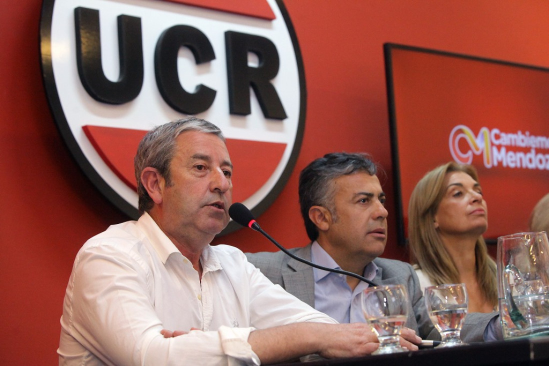 imagen Con críticas a Pérez, cerró la campaña del frente Cambiemos