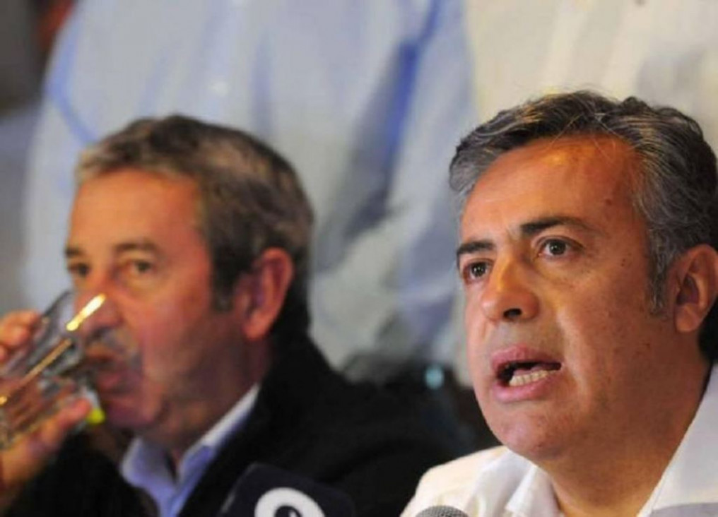 imagen Cornejo y Cobos, por la tasa cero del vino