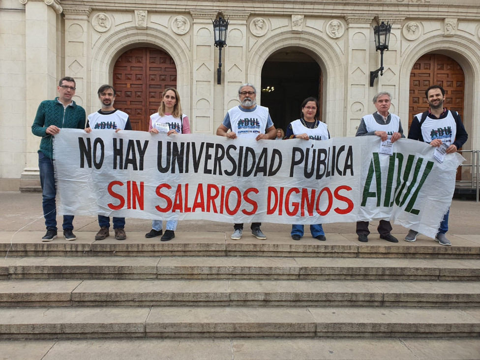 imagen Paritaria universitaria: el Gobierno convoca a los gremios para el martes 24 mayo
