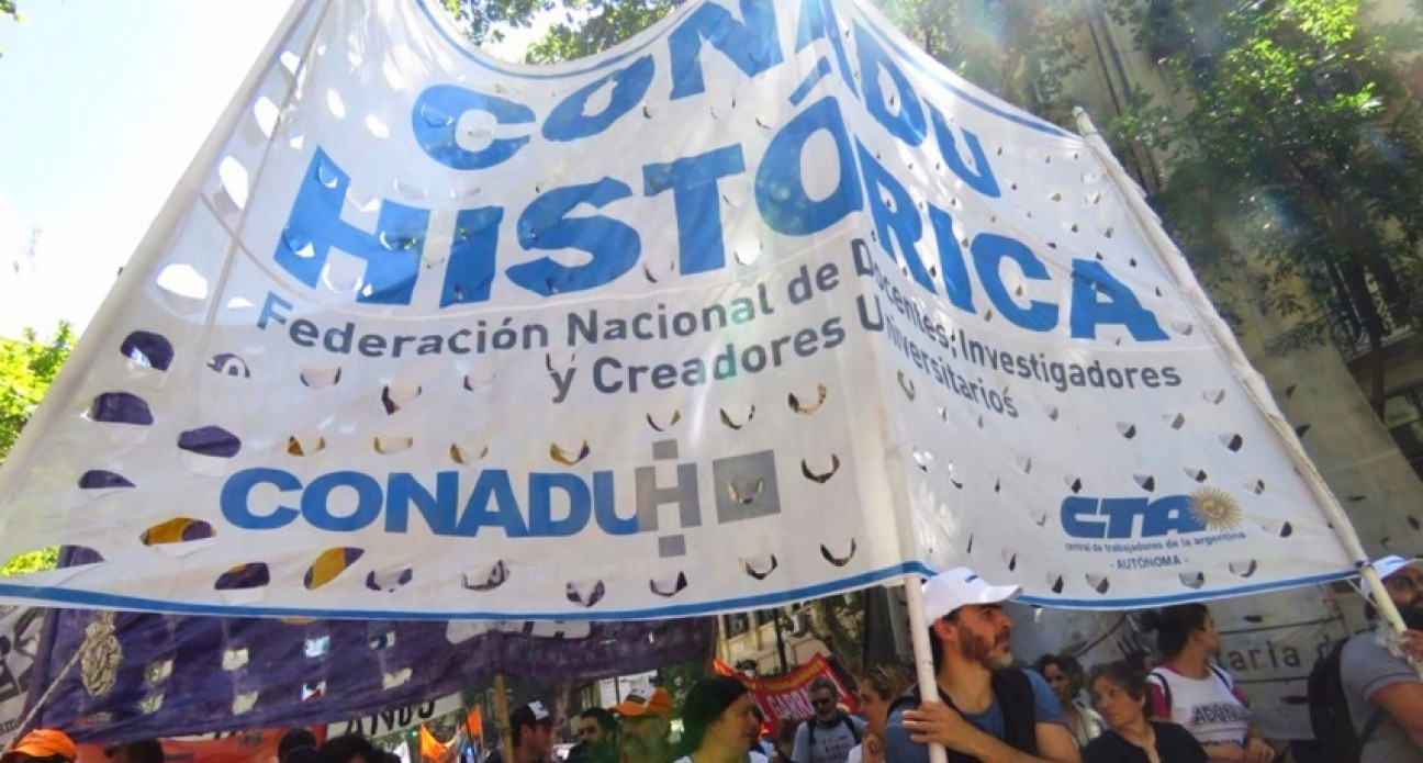 imagen Autoridades de la UNCUYO convocan al diálogo para evitar pérdida de clases