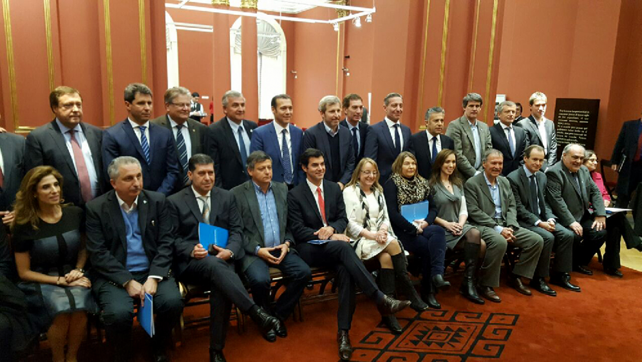 imagen Cornejo instaló el ítem aula en la Nación