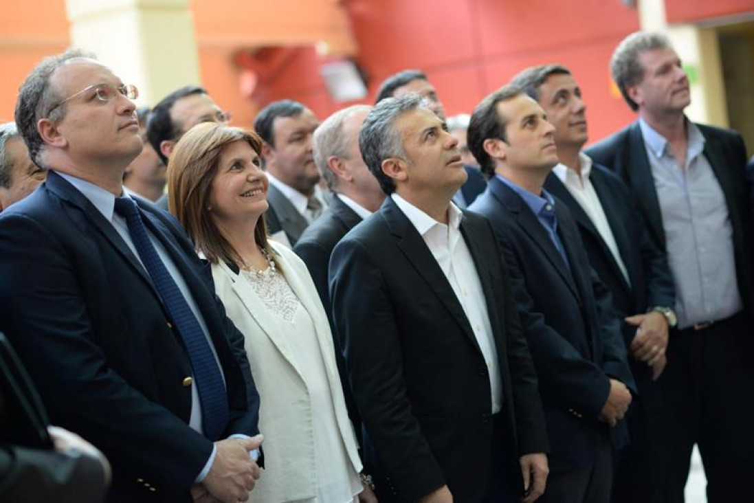 imagen Cornejo y Bullrich reunidos por la seguridad en el Fútbol