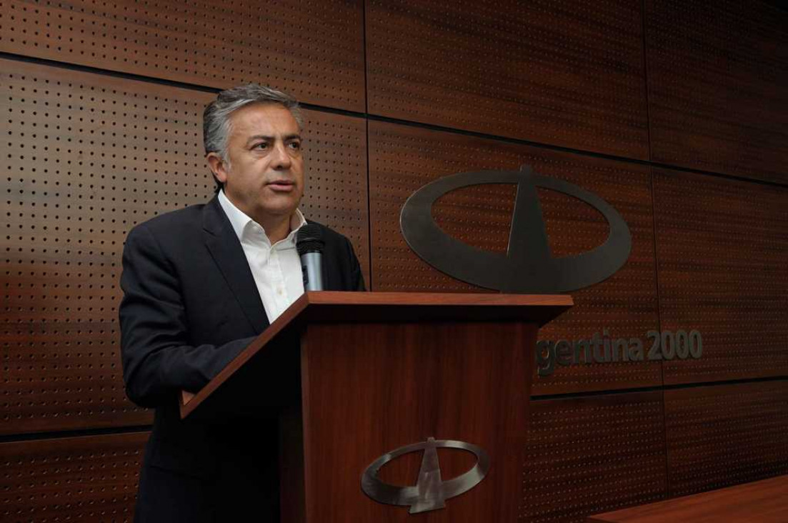 imagen Invictus: Cornejo volvió a Mendoza sin impuesto al vino
