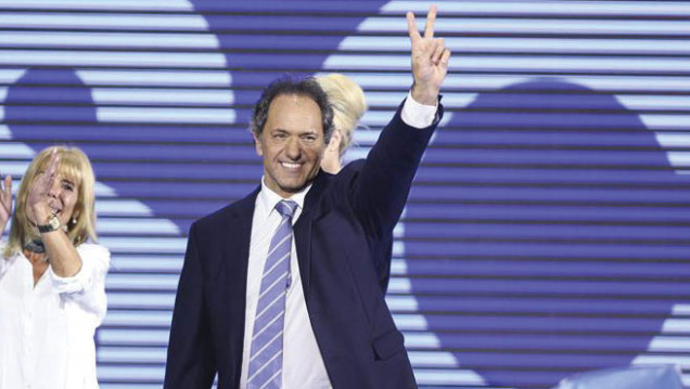 imagen Doce gobernadores ratificarán en Tucumán su apoyo a Scioli