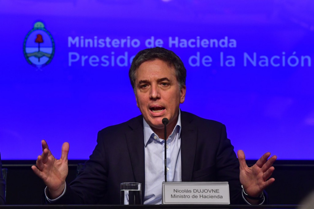 imagen Dujovne viaja a Washington para reunirse con el FMI